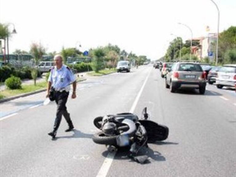 Muere sacerdote de Ciudad Juárez al impactar su motocicleta