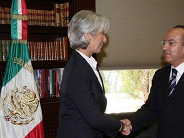 Recibe Calderón a directora gerente del FMI