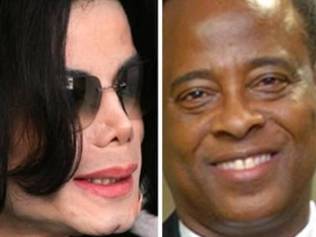 Se presentará Conrad Murray este martes en la Corte