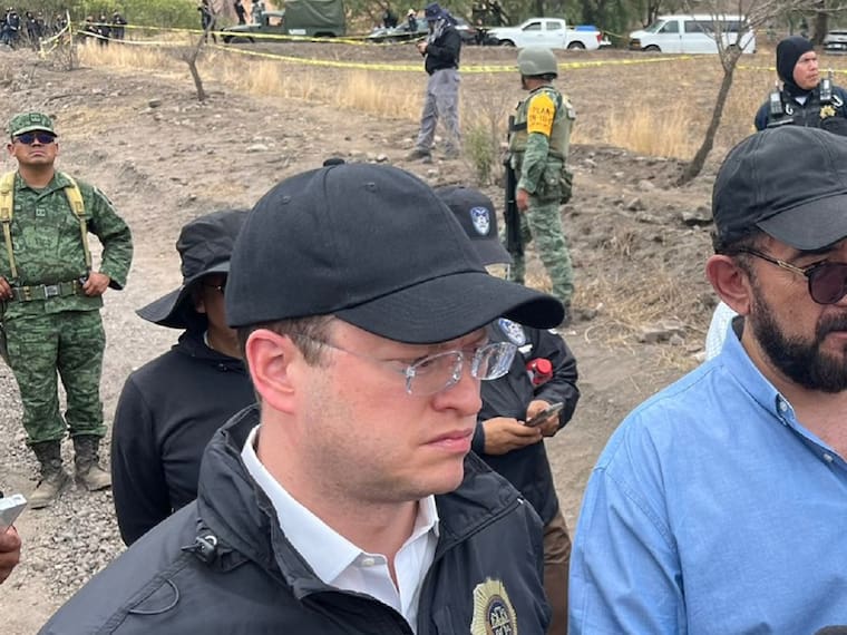 “Se habían encontrado 14 restos óseos, pero ninguno de ellos era humano (...) no se encontraron cavernas subterráneas que dieran como resultado fosas”