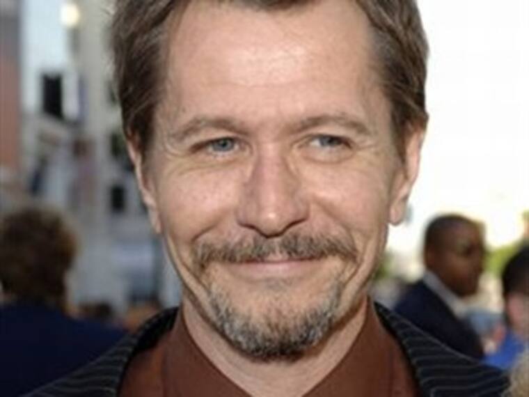 ‘La Reata’ felicita al actor, director, guionista y músico Gary Oldman