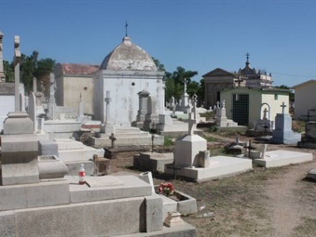 Arranca operativo de seguridad en Panteones del DF