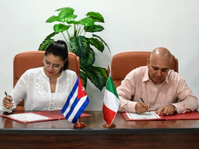 Morena firma convenio con el Partido Comunista de Cuba; Miguel Díaz-Canel envía mensaje a Sheinbaum