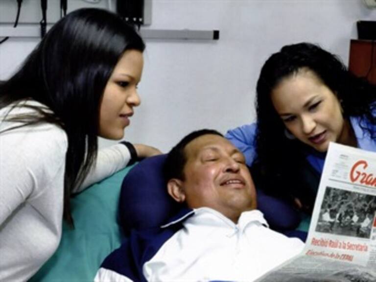 Aparece Chávez por primera vez en fotografías