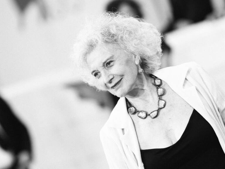 Marisa Paredes falleció a los 78 años tras un fallo cardíaco, según señaló su esposo, Chema Prado.