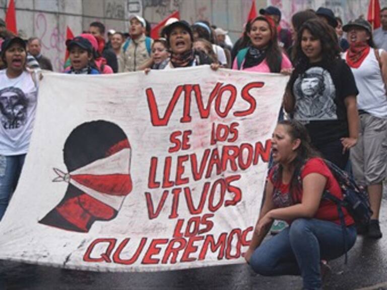 Responde EPN a diputados que PGR insistirá en caso Ayotzinapa