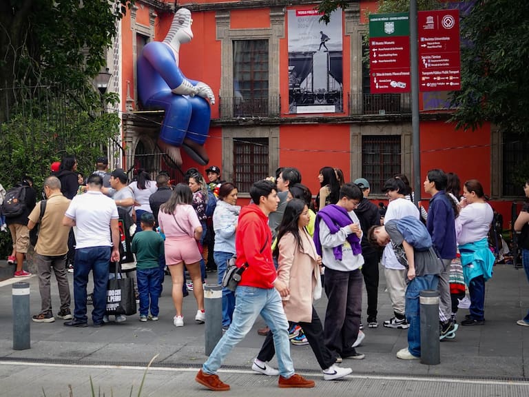 CIUDAD DE MÉXICO, 2024.- Capitalinos abarrotan el Museo Franz Mayer para acudir a la exposición "Museo 31". FOTOS: ROGELIO MORALES /CUARTOSCURO.COM