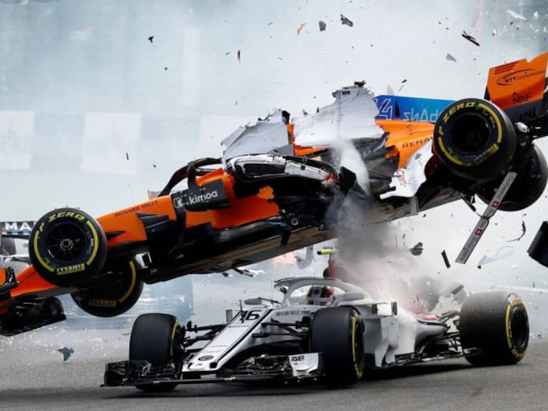 La impactante imagen del accidente de Fernando Alonso en el GP de Bélgica