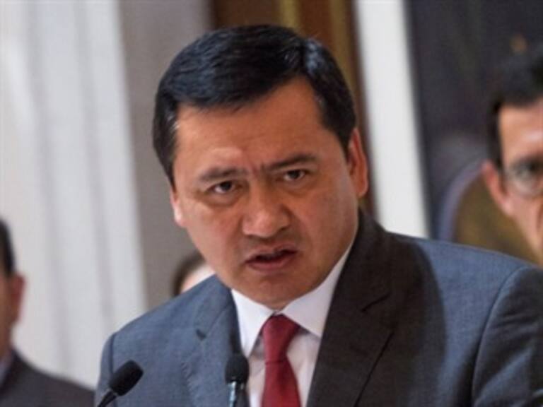 Replantea Osorio Chong estrategia para Michoacán