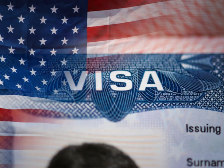 Visa americana: Conoce por qué podría costar casi 8 mil pesos en 2026.