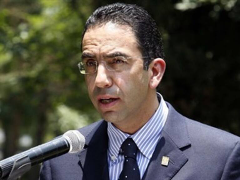 Declina Javier Lozano a sus aspiraciones presidenciales