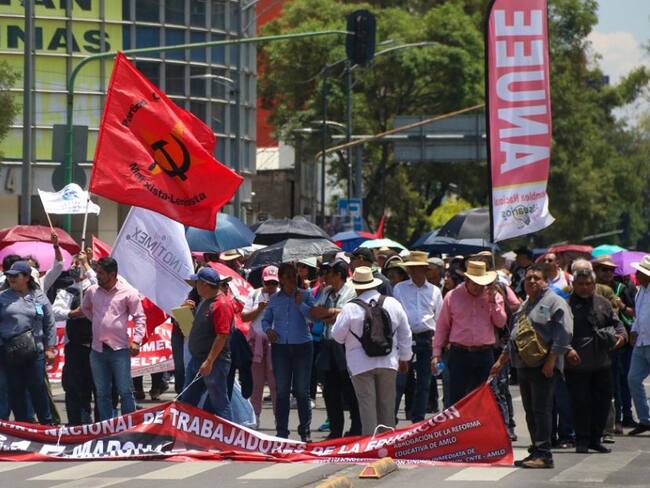 Bloqueos y marchas desquician varios puntos en CDMX