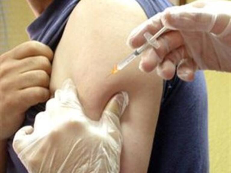 Personal de salud de EU se niega a vacunación obligada contra gripe H1N1