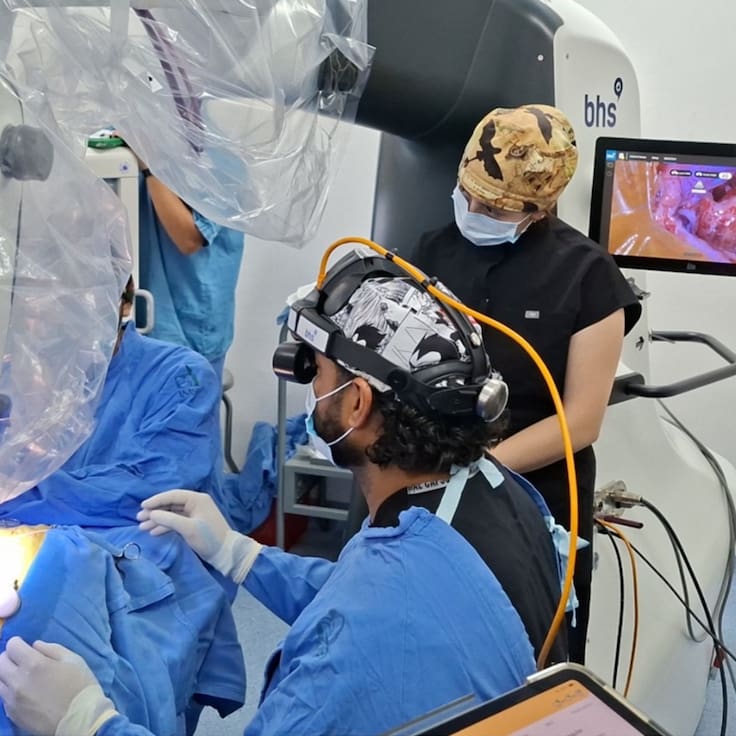 Implante coclear cambia la vida de tres niños tras histórica cirugía del IMSS en Veracruz