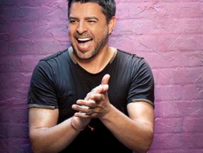 Celebra Luis Enrique 25 años de carrera con gira y documental