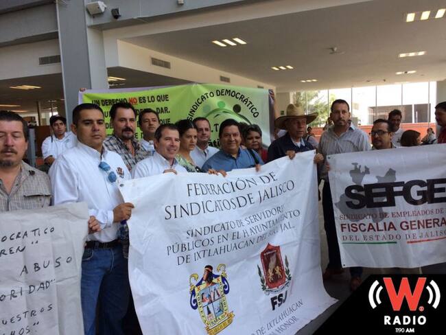 Trabajadores de Cruz Verde Tlajomulco denuncian hostigamiento
