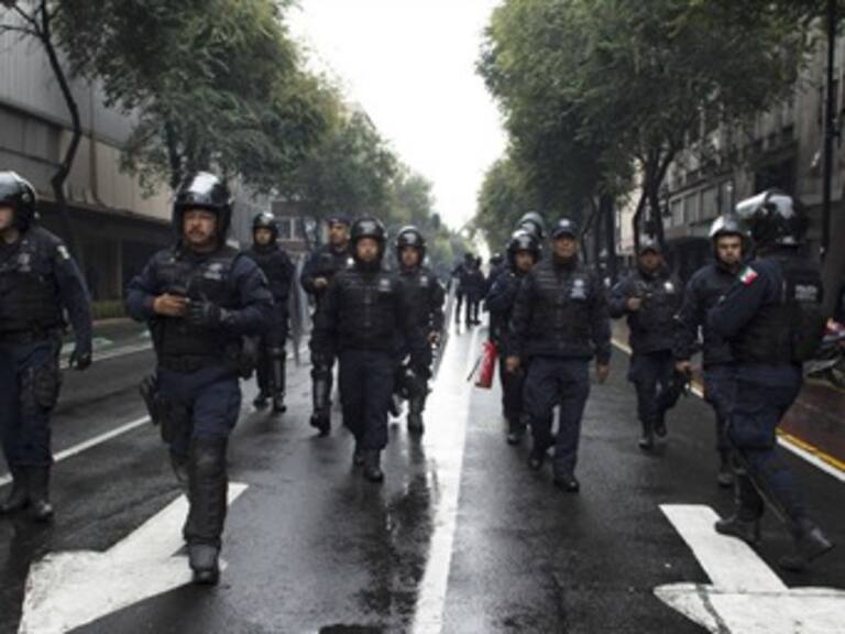 El Zócalo seguirá resguardado por PF y capitalinos mientras siga el centro de acopio y FIL: Mancera