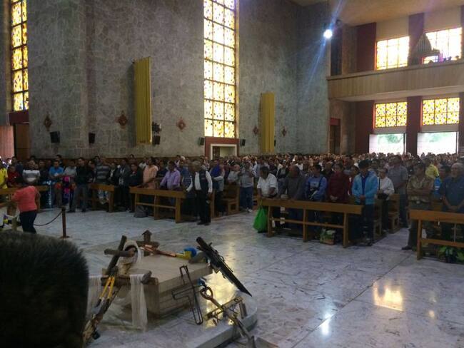 Albañiles celebran su día con misa en el templo de la Santa Cruz