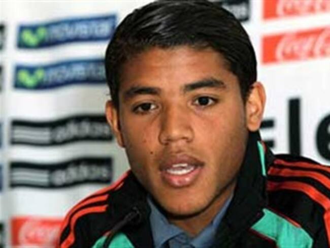 Entrena Jonathan dos Santos con el primer equipo del Barcelona