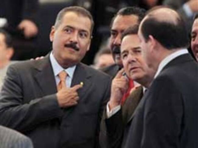 Pide Beltrones que Calderón explique salida de Ortiz del Banxico