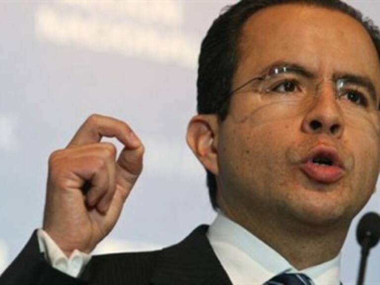 Eligen a César Nava presidente del PAN