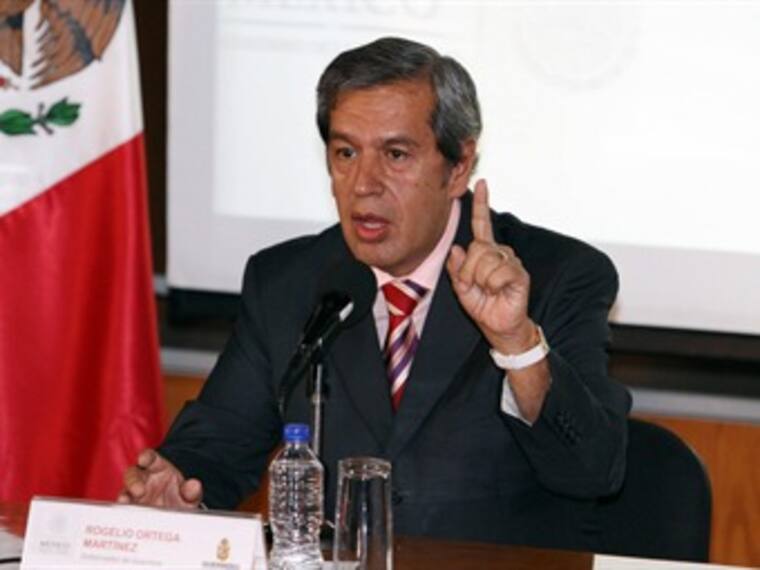 ¿Qué hizo el gobernador Rogelio Ortega durante su mandato interino en Guerrero?