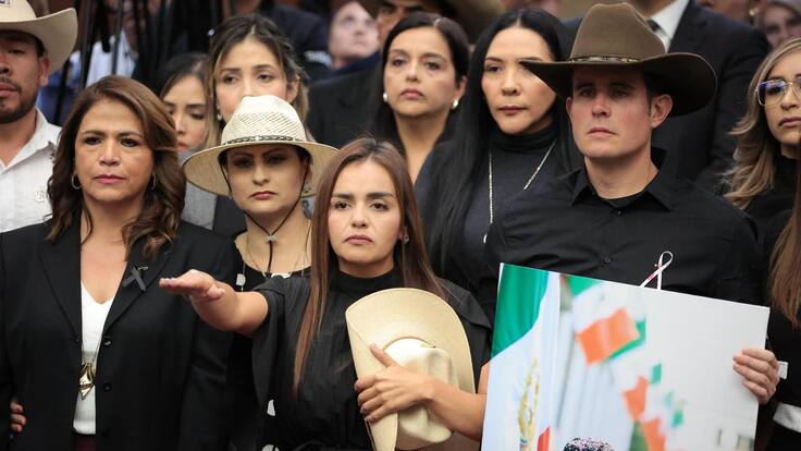 ¡Con el sombrero y el legado de Carlos Manzo! Grecia Quiroz es la nueva presidenta de Uruapan