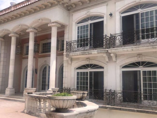Subastan la mansión de Zhenli Ye Gon en Las Lomas