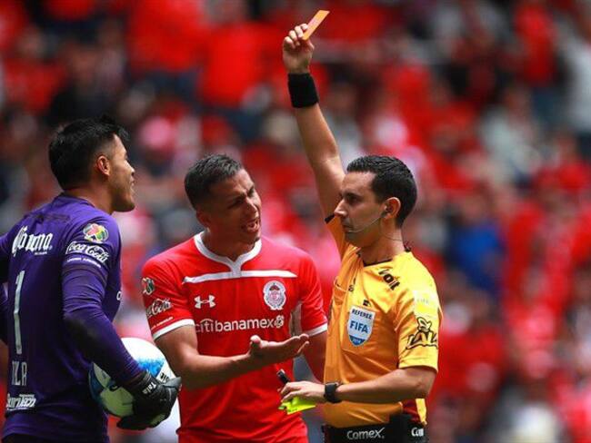 Árbitros vs jugadores