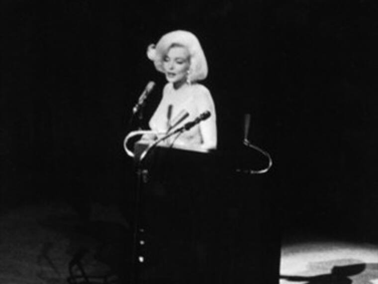 Happy Birthday, Mr. President. Marilyn Monroe, cantante