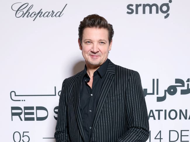 Jeremy Renner responde a las denuncias de Yi Zhou con una carta y advierte sobre posibles acciones legales