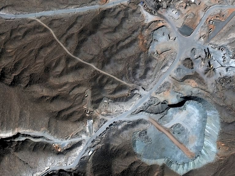 Qué hay bajo la montaña iraní que Trump puso en la mira de EE.UU. Getty Images