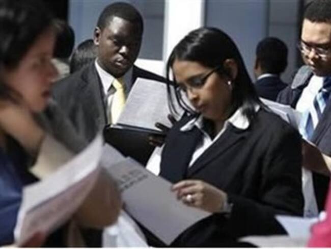 Cae desempleo en EU a nivel más bajo en dos años