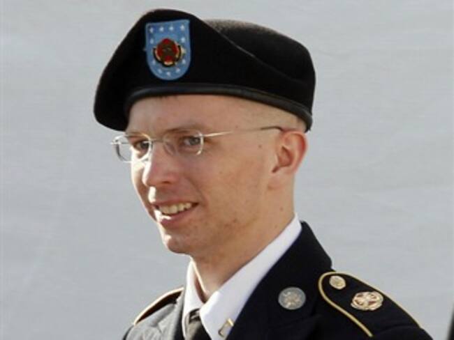 Pide AI a Obama conmutar pena de Manning