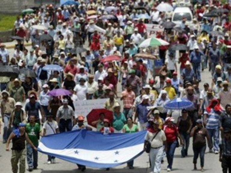 Desiste resistencia hondureña de exigir restitución de Zelaya