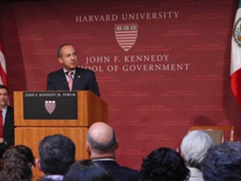 Será Felipe Calderón academico en Harvard