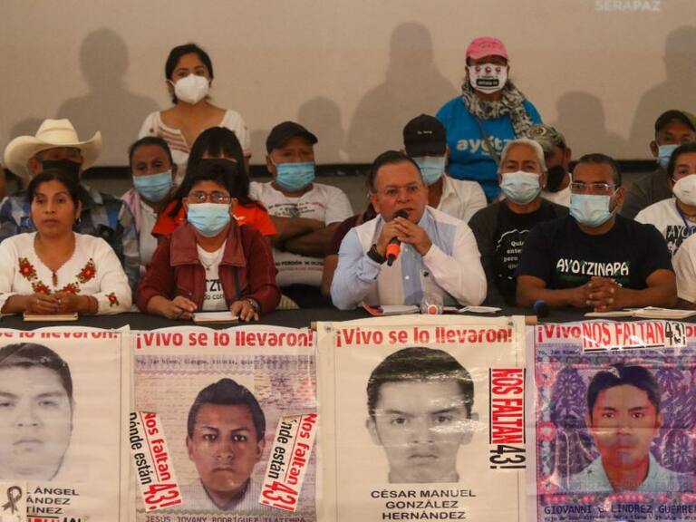 “No estamos enojados, estamos encabronados”: Padres de los 43