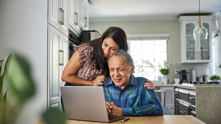 Cómo registrarse al programa ‘Ciudad que Cuida a Quien Cuida’ y recibir 2000 pesos al mes