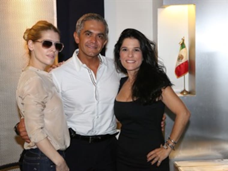 Miguel Ángel Mancera, jefe de Gobierno del Distrito Federal electo. Juega #Matamesta y Rapea con Martha Debayle