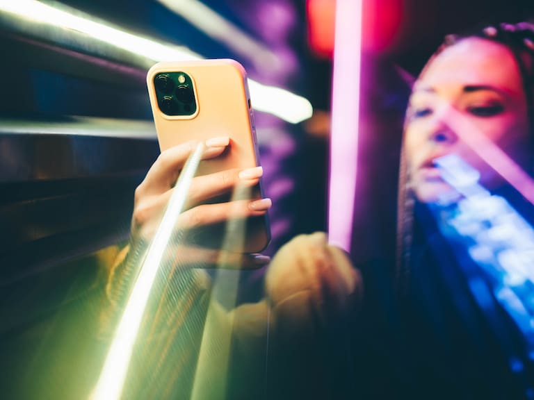 Polémico anuncio de ropa íntima prohibido en Reino Unido