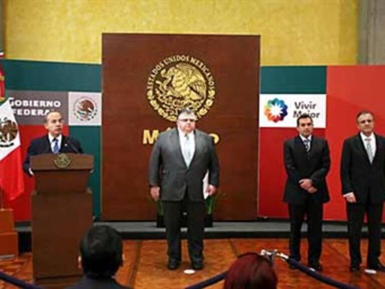 Llega a Senado nombramiento de Carstens