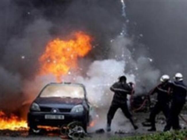 Estalla carro-bomba frente a Parlamento de Somalia
