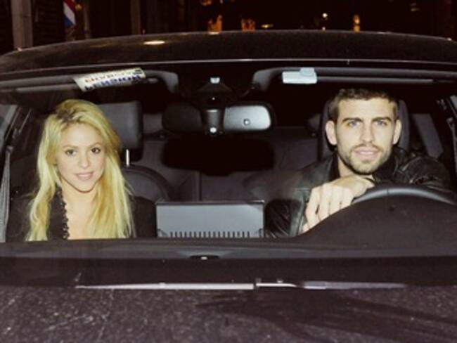 Muestran a Shakira emocionada y feliz de la mano de Gerard Piqué