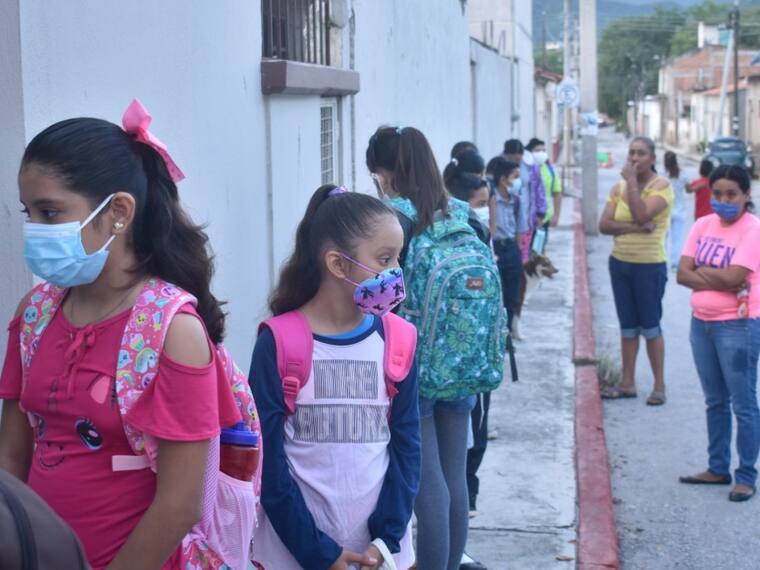 López Gatell y la polémica negativa de la vacunación en menores de edad