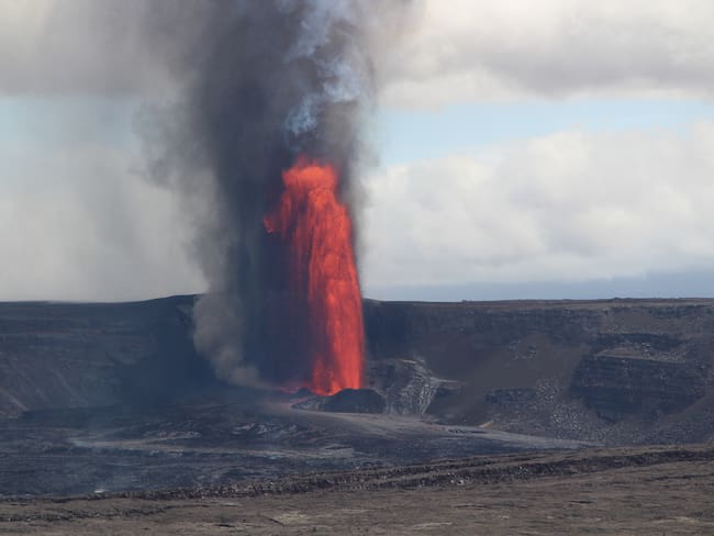 Erupción del volcán Kilauea en Hawái: el USGS muestra lava al rojo vivo en nuevas imágenes