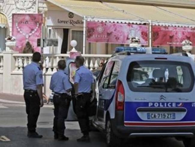 Relacionan a ladrón detenido en España con robo de joyas en Cannes