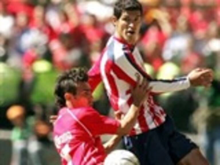 Siguen pláticas de intercambio de jugadores entre Toluca y Chivas