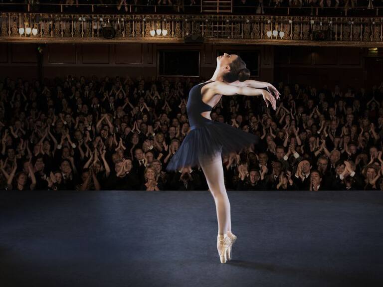 Alondra de la Parra dirigirá la orquesta de la Metropolitan Opera House