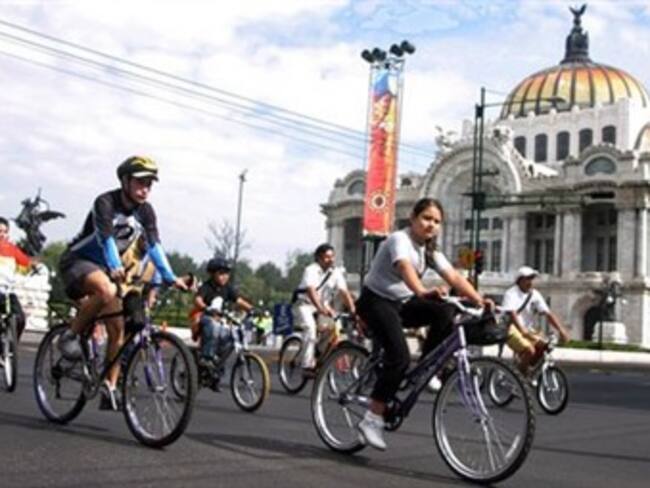 Usa tu bicicleta. Roberto Morán, experto financiero. 12/02/13