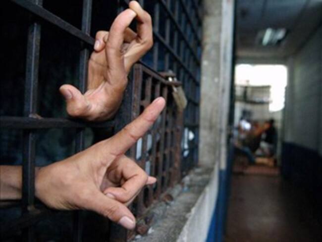 Hallan droga y armas en penal de Chiapas